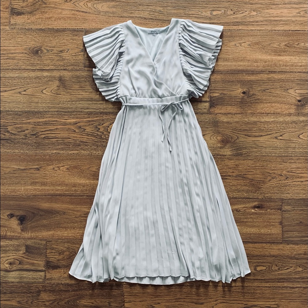 Soft grey knee length dress!